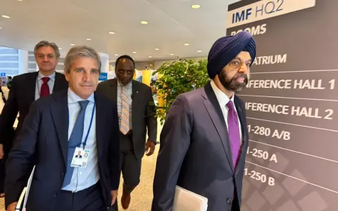 Aprobación de Garantías por el Banco Mundial: Un Paso Clave para la Estrategia Financiera del Gobierno Argentino