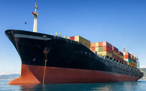 Récord de Superávit Comercial en Abril: Análisis de Exportaciones e Importaciones
