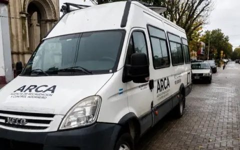 ARCA Implementa Oficina Móvil Gratuita en Punta Alta para Facilitar Trámites Tributarios