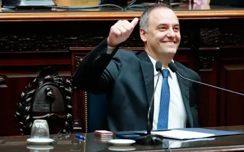 Adorni se Pronuncia sobre el Régimen Simplificado y el Blanqueo ante ARCA