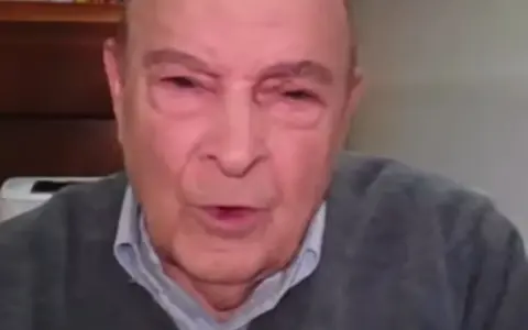 Análisis del Modelo Económico Propuesto por Javier Milei: Perspectivas de Domingo Cavallo
