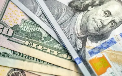 Cotización del Dólar: Análisis del Mercado del 15 de Junio