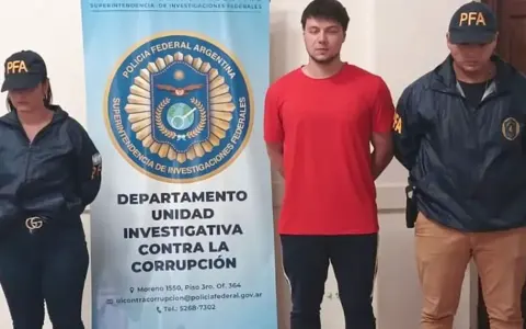 La Fiscalía Federal solicita juicio oral contra programador por defraudación en Aerolíneas Argentinas