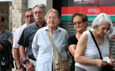 ARCA Modifica Normativa y Exime a Jubilados del Impuesto a las Ganancias