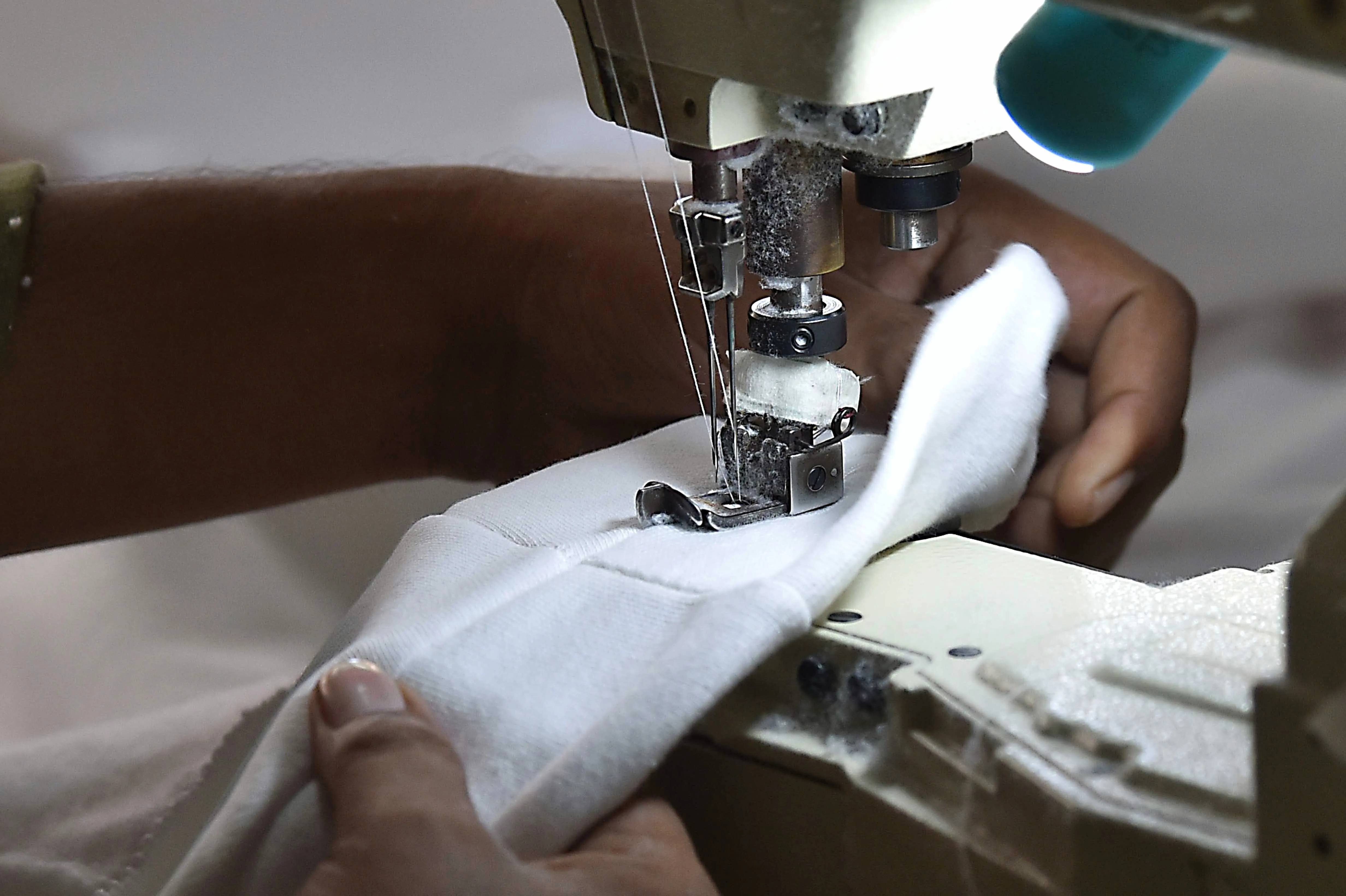 Impacto de la Caída en la Producción Textil en Argentina: Un Análisis Profundo