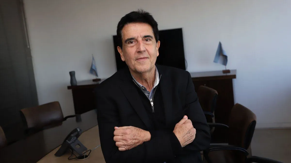 Carlos Melconian Advierte sobre el Riesgo del Esquema Cambiario y Monetario en Argentina