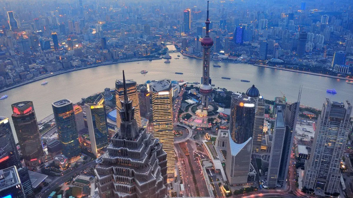 Análisis del Repunte de la Producción Industrial y el Consumo en China: Implicaciones para la Economía Global