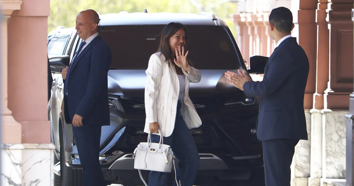 Crisis en el Ministerio de Economía: Despido del Jefe de Gabinete y Revelaciones sobre Créditos del Nación