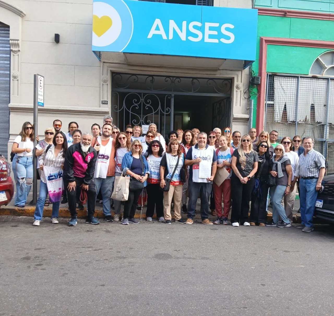 Protesta de Gremios Docentes por Deuda Jubilatoria en ANSES