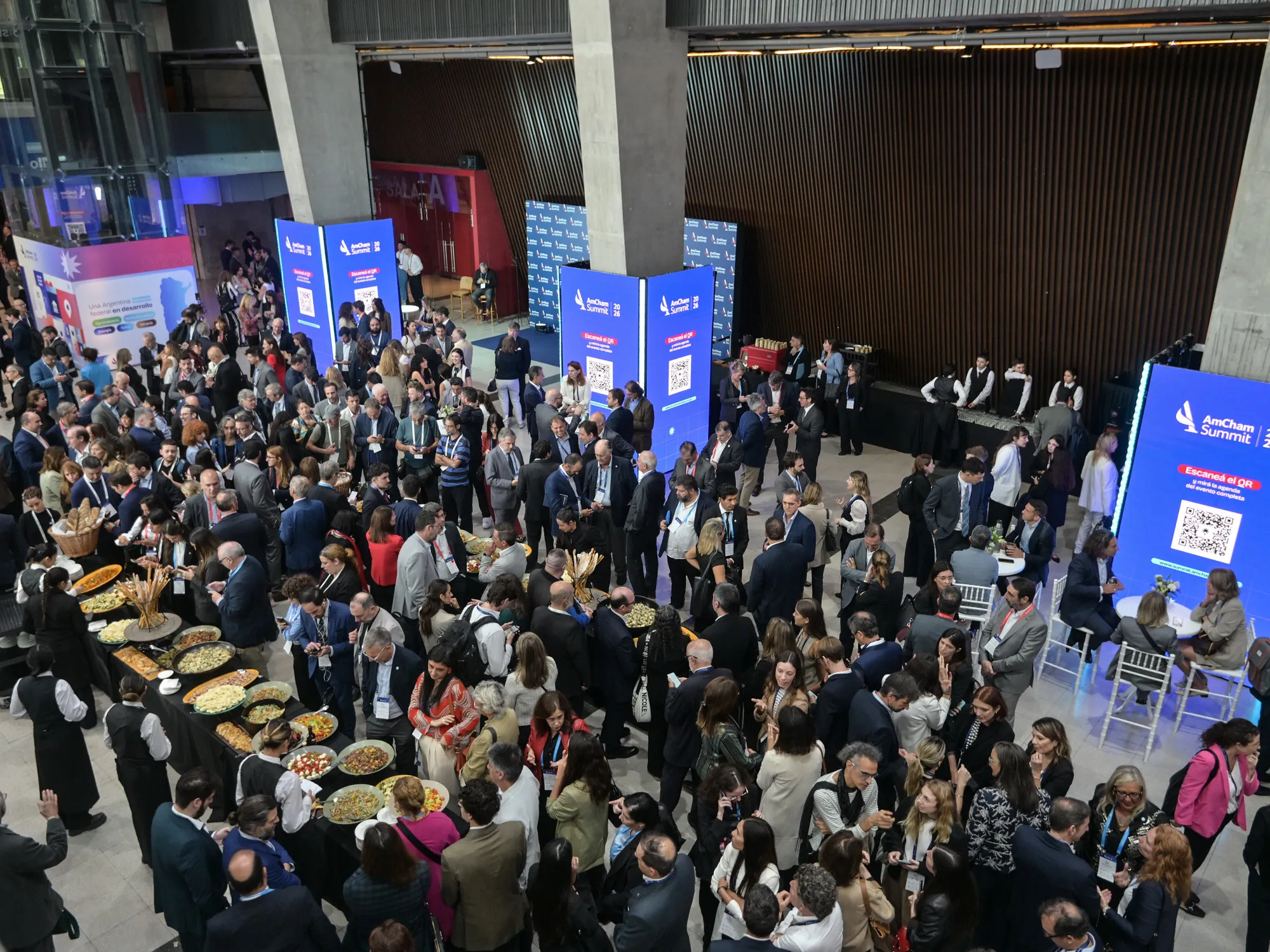 Desafíos y Oportunidades en el Entorno Empresarial Argentino: Reflexiones desde la Cumbre de AmCham