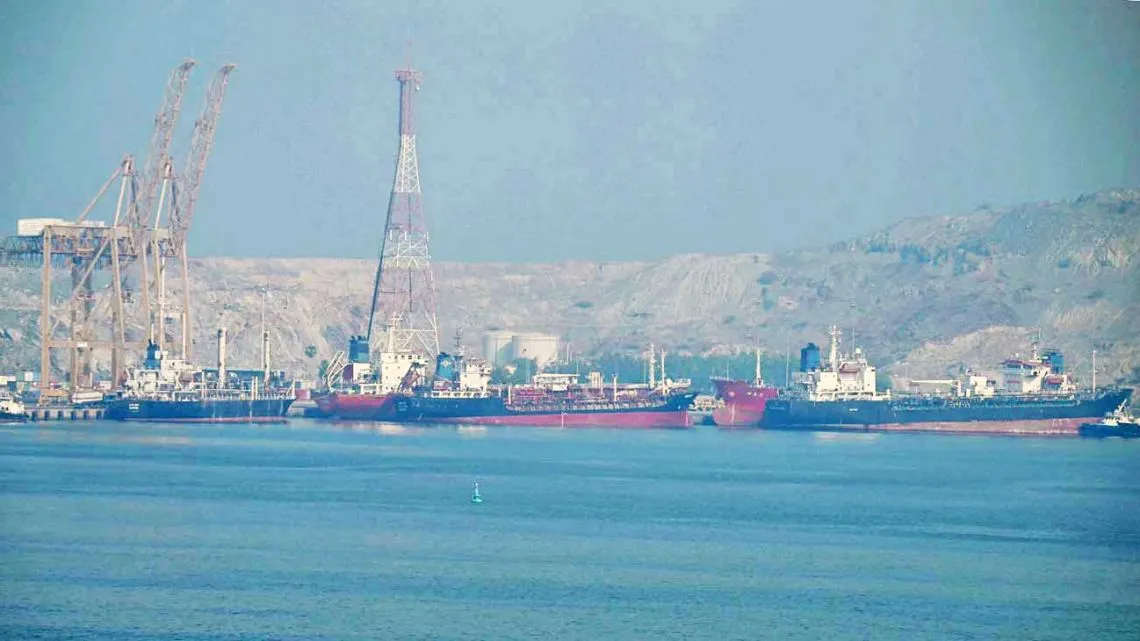 Tensión Geopolítica: Irán Responde a la Captura del Buque Touska por EE.UU.