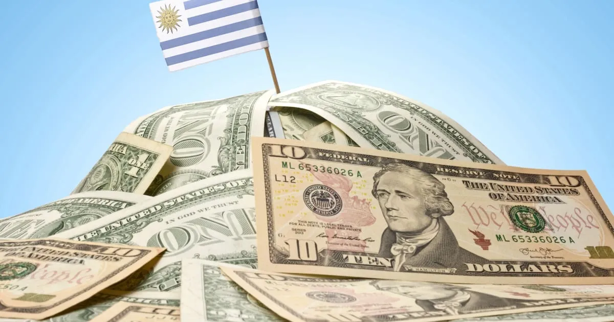 Desplome de Depósitos en Uruguay: Implicancias para los Inversores Argentinos