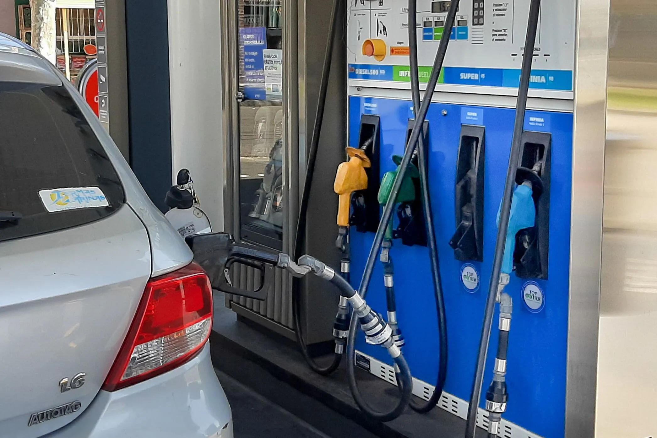 Aumento del Precio de la Nafta en Argentina: Un Análisis Comparativo