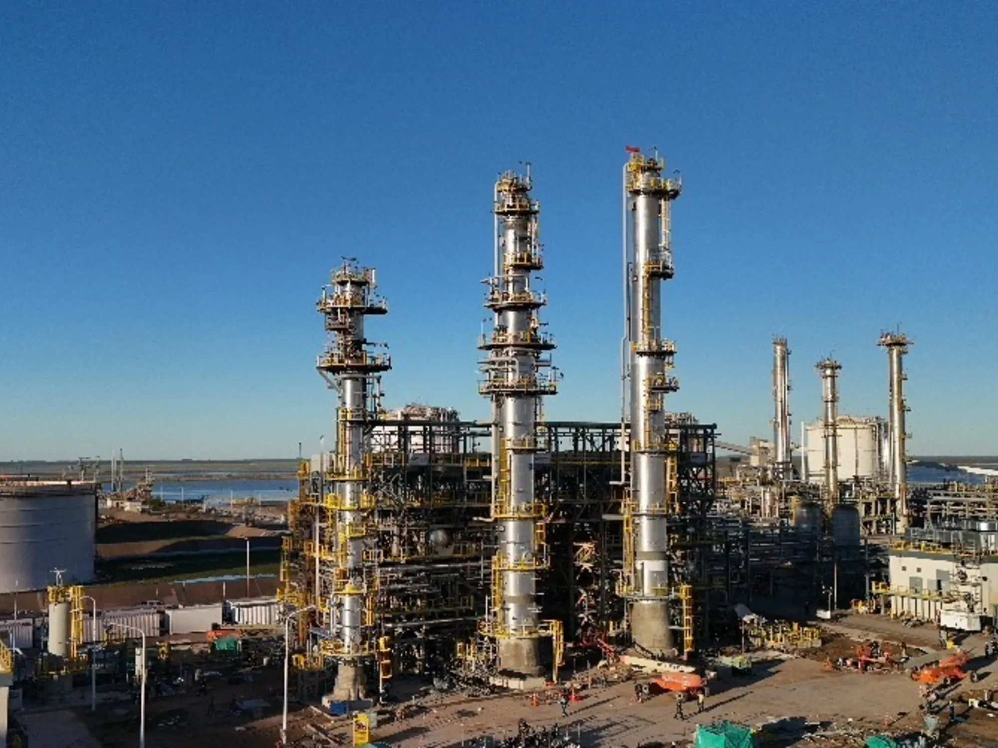 Proyecciones de Inversión en el Sector Energético Argentino: Un Análisis de las Exportaciones para 2035