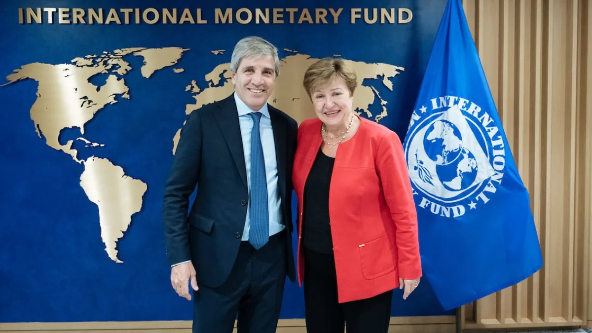 Luis Caputo y su equipo en Washington: Estrategias para el Desembolso del FMI