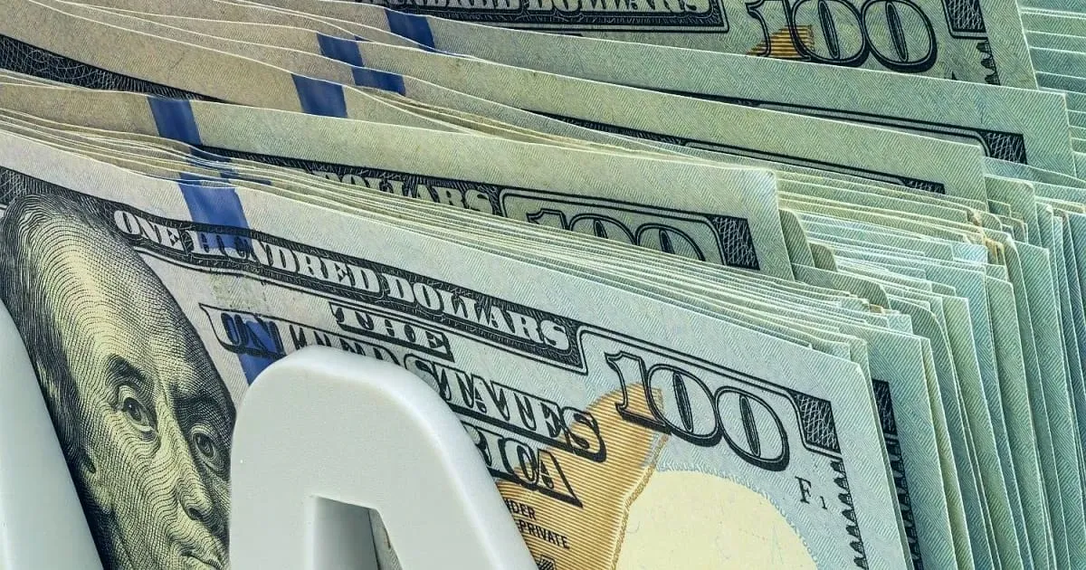 Impacto del Aluvión de Divisas en el Mercado del Dólar en Argentina