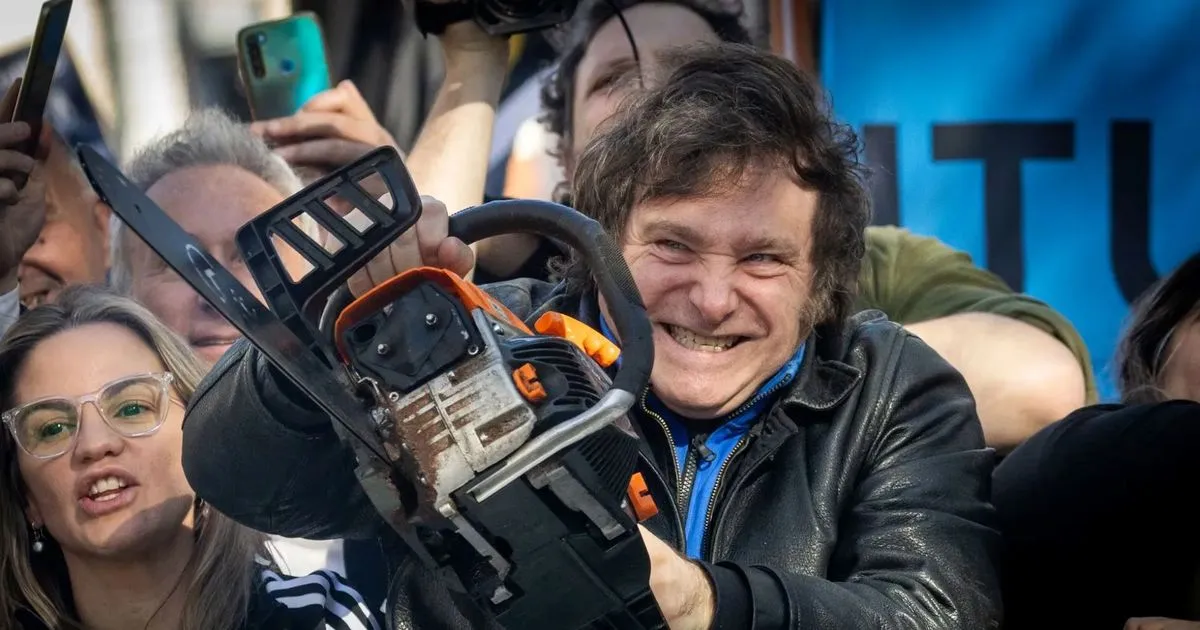 Ajuste Fiscal en Argentina: Implicaciones del Recorte en Planes Sociales y Transferencias