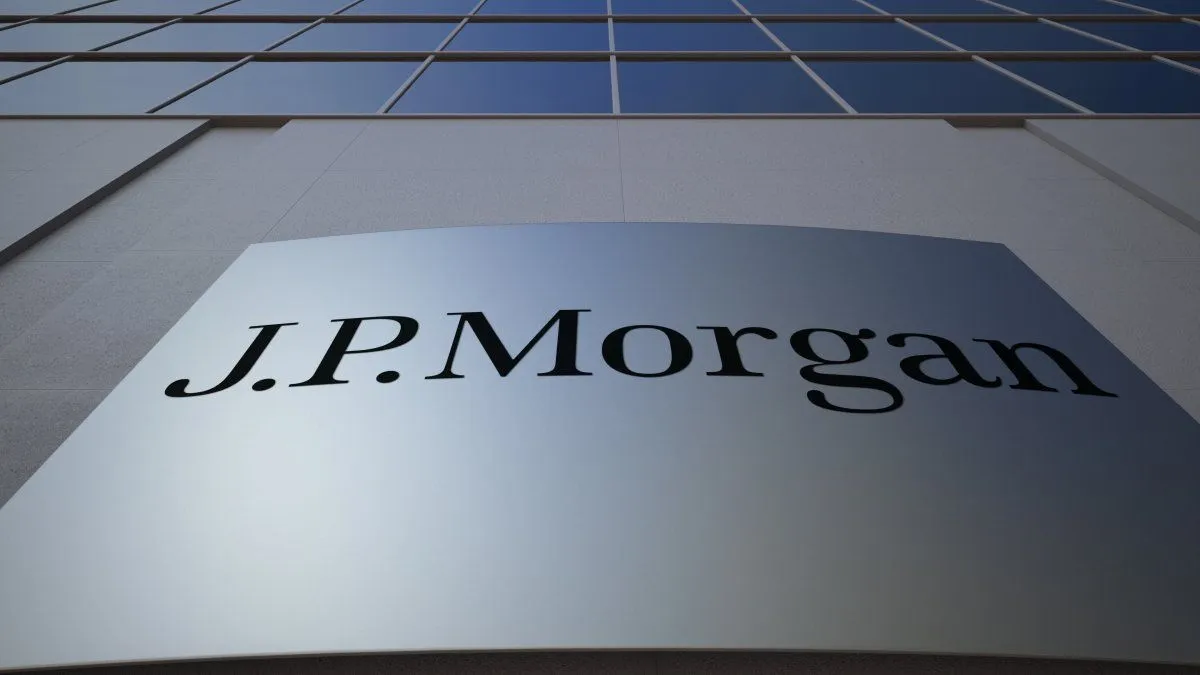 J.P. Morgan Aboga por un Fortalecimiento Económico y Militar de EE.UU.