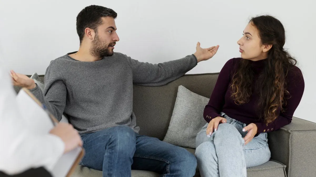 Estrategias Financieras en Pareja: Claves para Ahorrar en Dólares