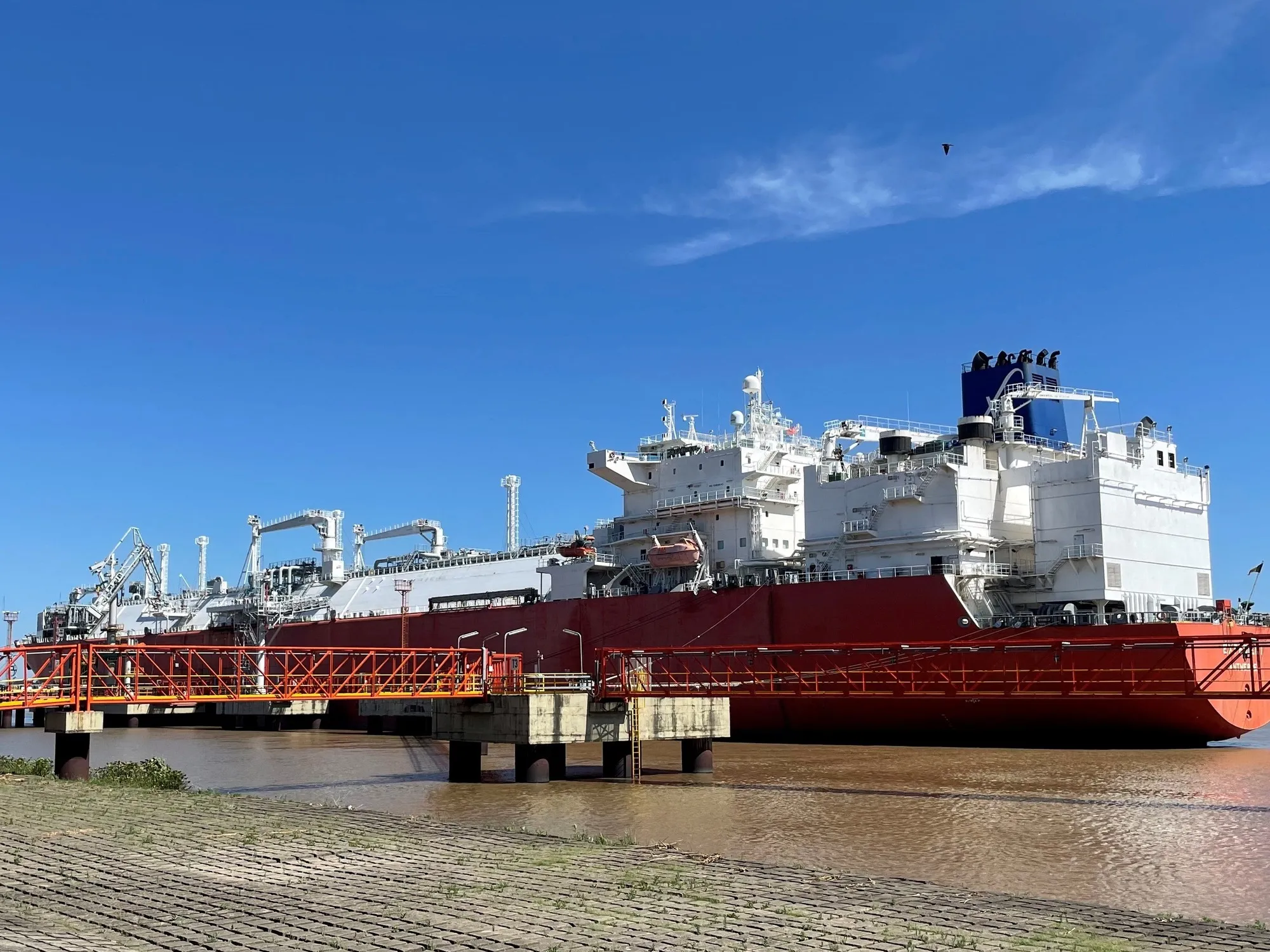 Postergación de la Privatización de Importaciones de Gas Natural Licuado en Argentina