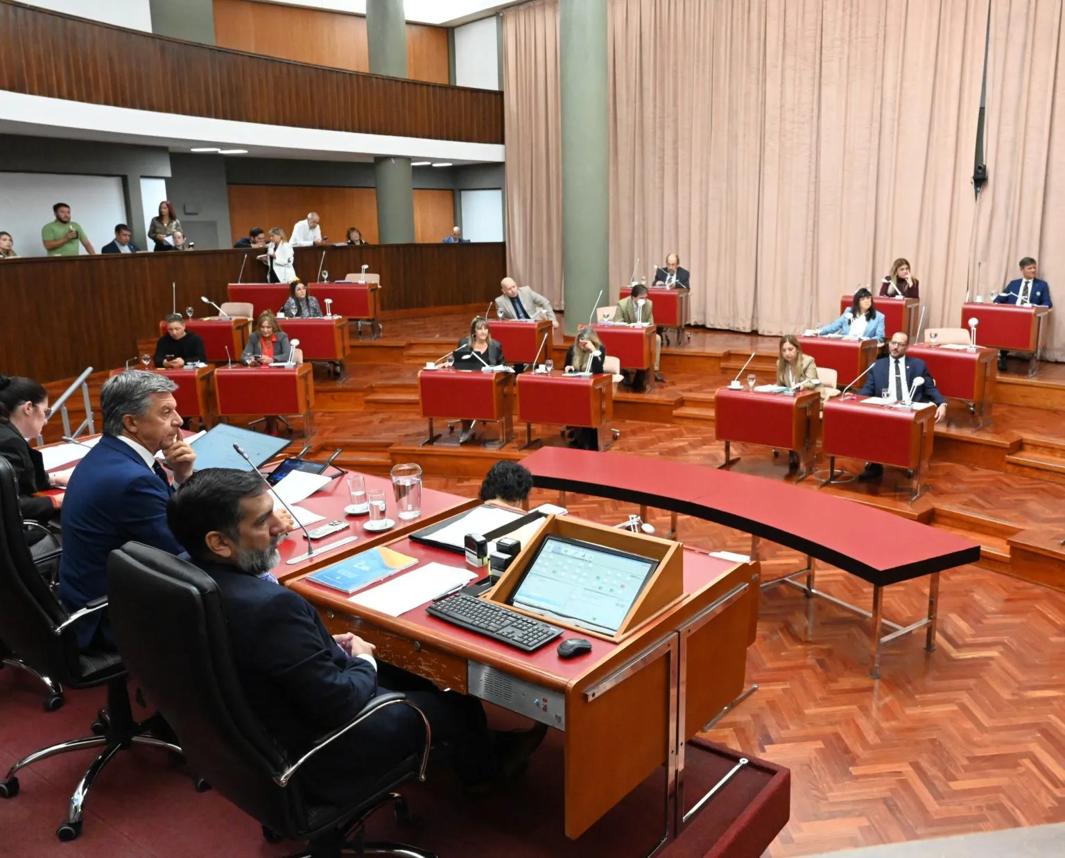 Chubut Recupera $48.000 Millones a Través de un Acuerdo Histórico con ANSES