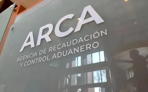 Investigación sobre el Titular de ARCA por Lavado de Activos y Evasión Fiscal