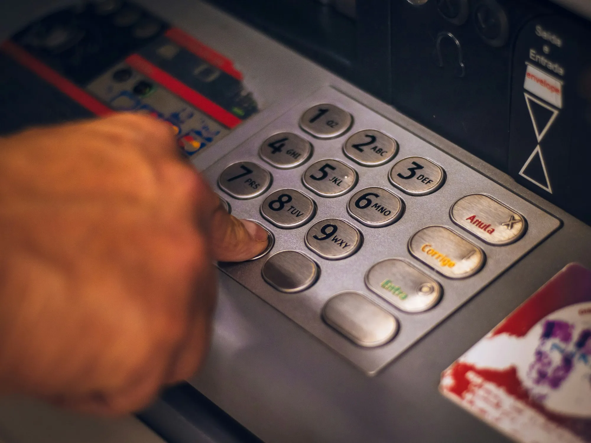 Impacto del Paro Bancario en el BCRA: Funcionamiento de Cajeros y Servicios Financieros