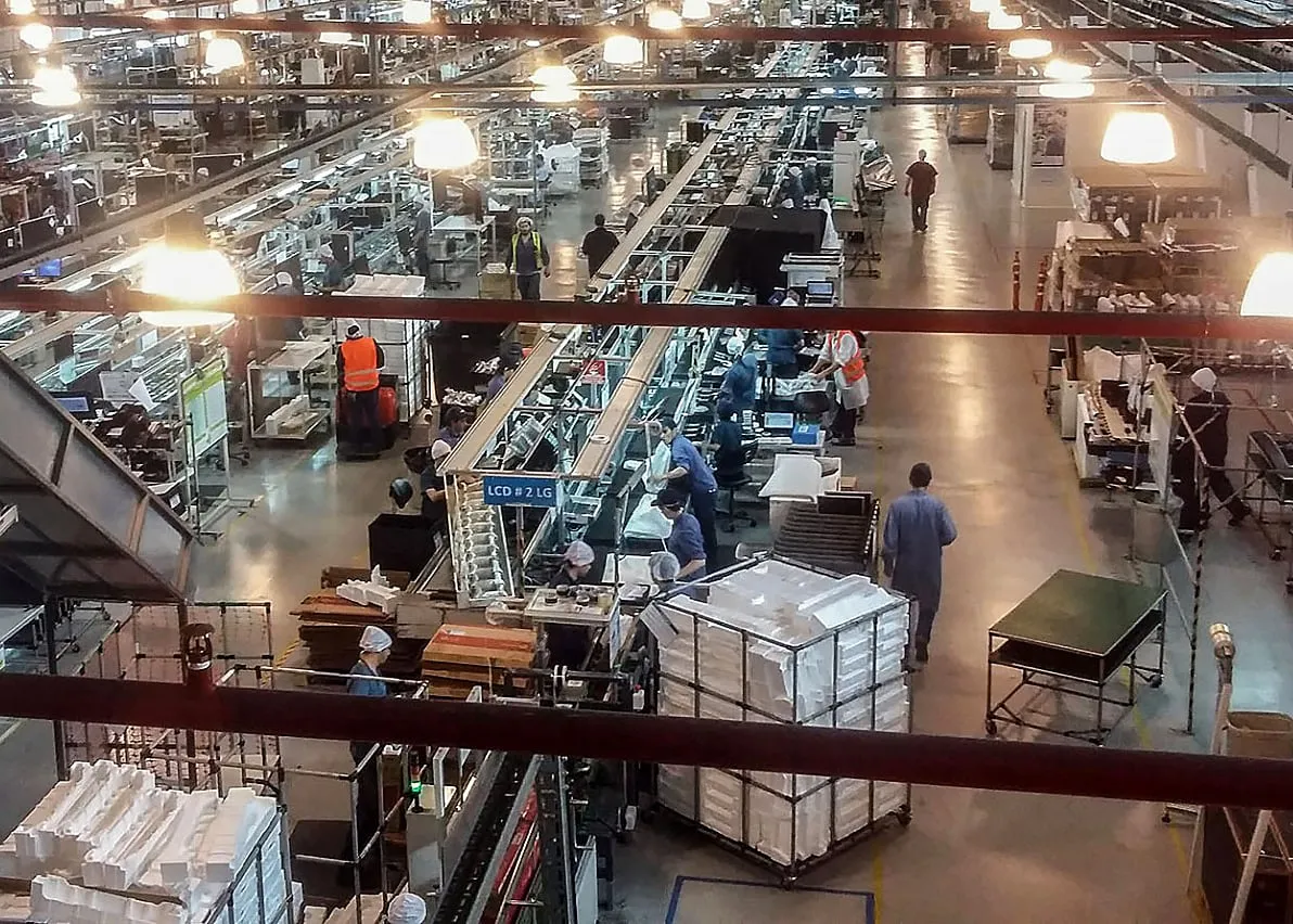 Análisis de la Caída del 3% en la Actividad Industrial de Febrero