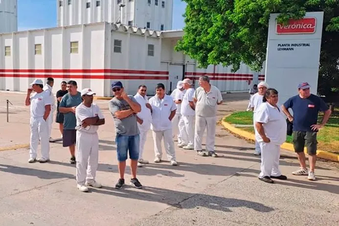 Crisis Laboral en Lácteos Verónica: Impacto en los Trabajadores y Medidas Sindicales