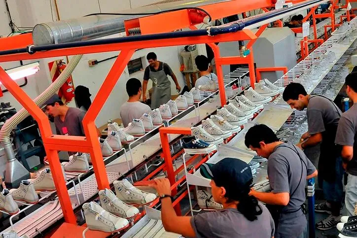 Crisis Industrial en Argentina: El Caso de John Foos y Georgalos