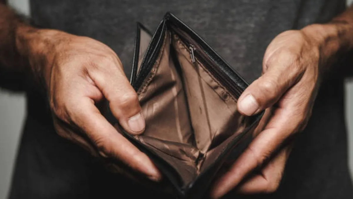 Análisis de la Baja Real de los Salarios Registrados en Febrero