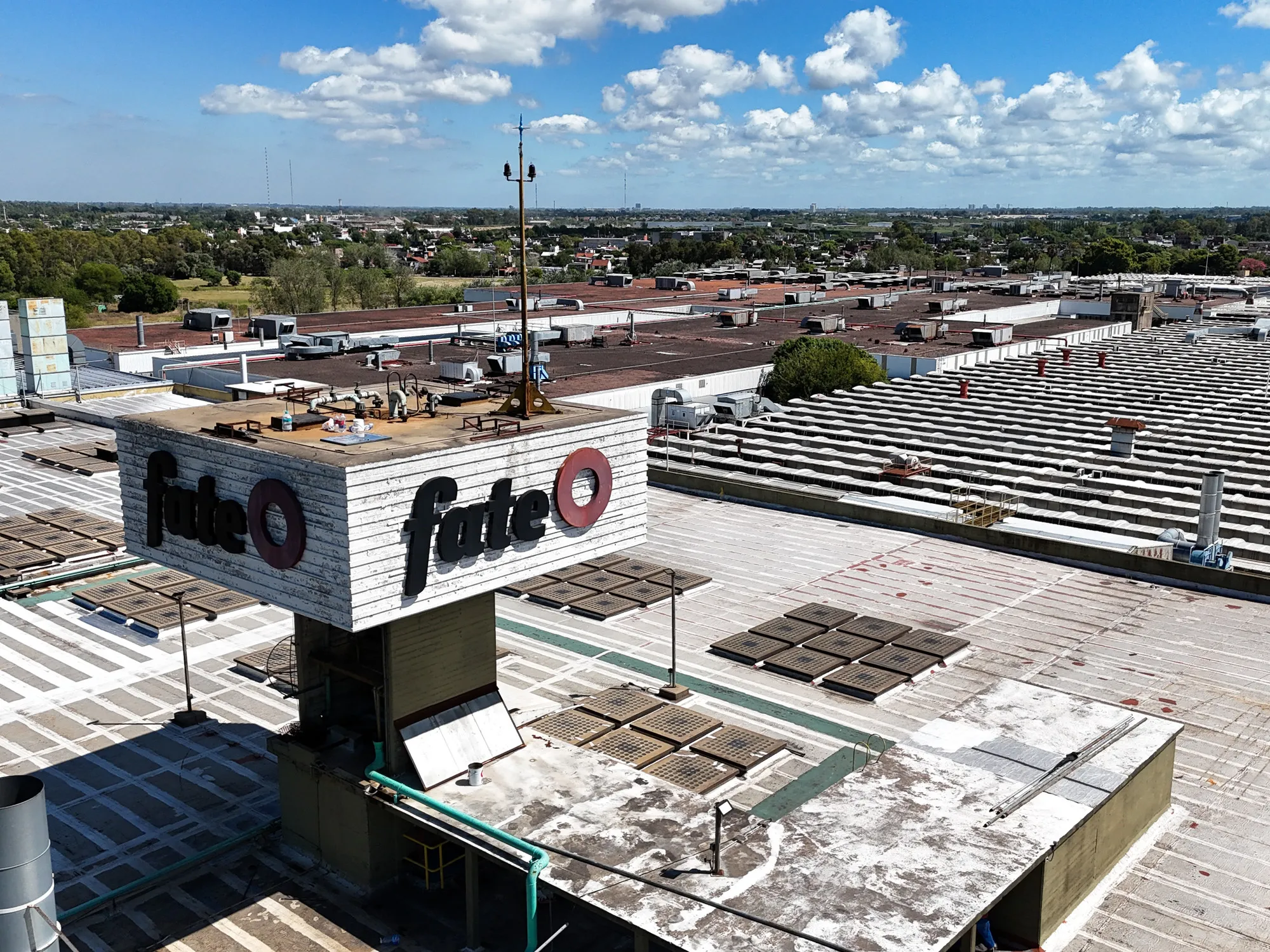 Conflicto en FATE: SUTNA impulsa ley para reabrir planta mientras la empresa alerta sobre seguridad radiológica