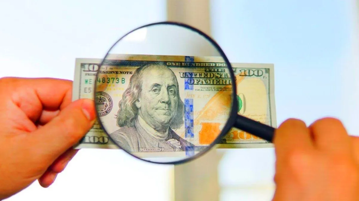 Precauciones al Aceptar Dólares: Herramientas para Evitar Estafas en Argentina