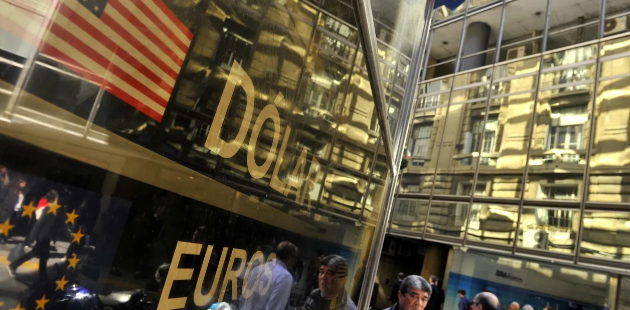 Dólar tarjeta hoy: a cuánto cotiza este viernes 10 de abril