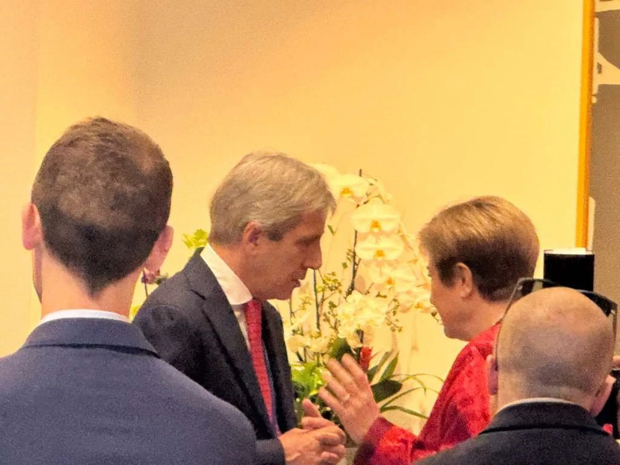 Luis Caputo y Kristalina Georgieva: Avances en la Relación con el FMI