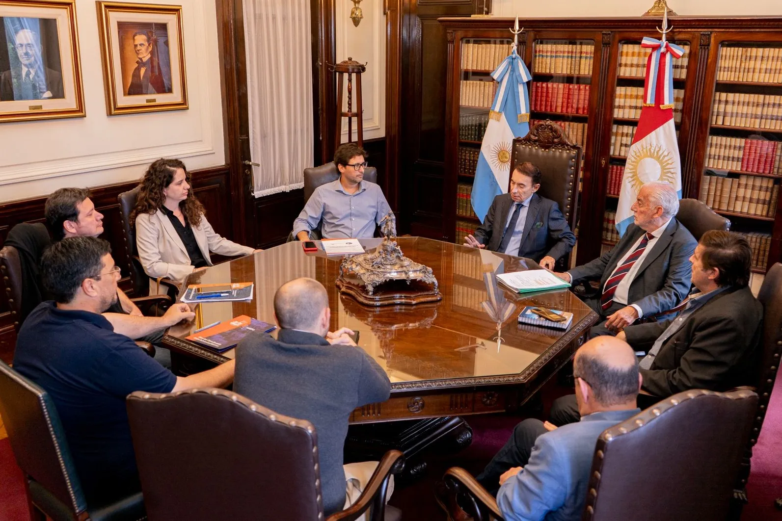 AGEPJ y TSJ: Reunión Clave por la Recomposición Salarial