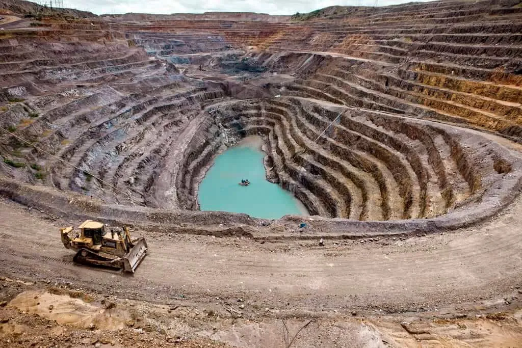 Análisis de la Contracción del Índice de Producción Industrial Minero en Febrero