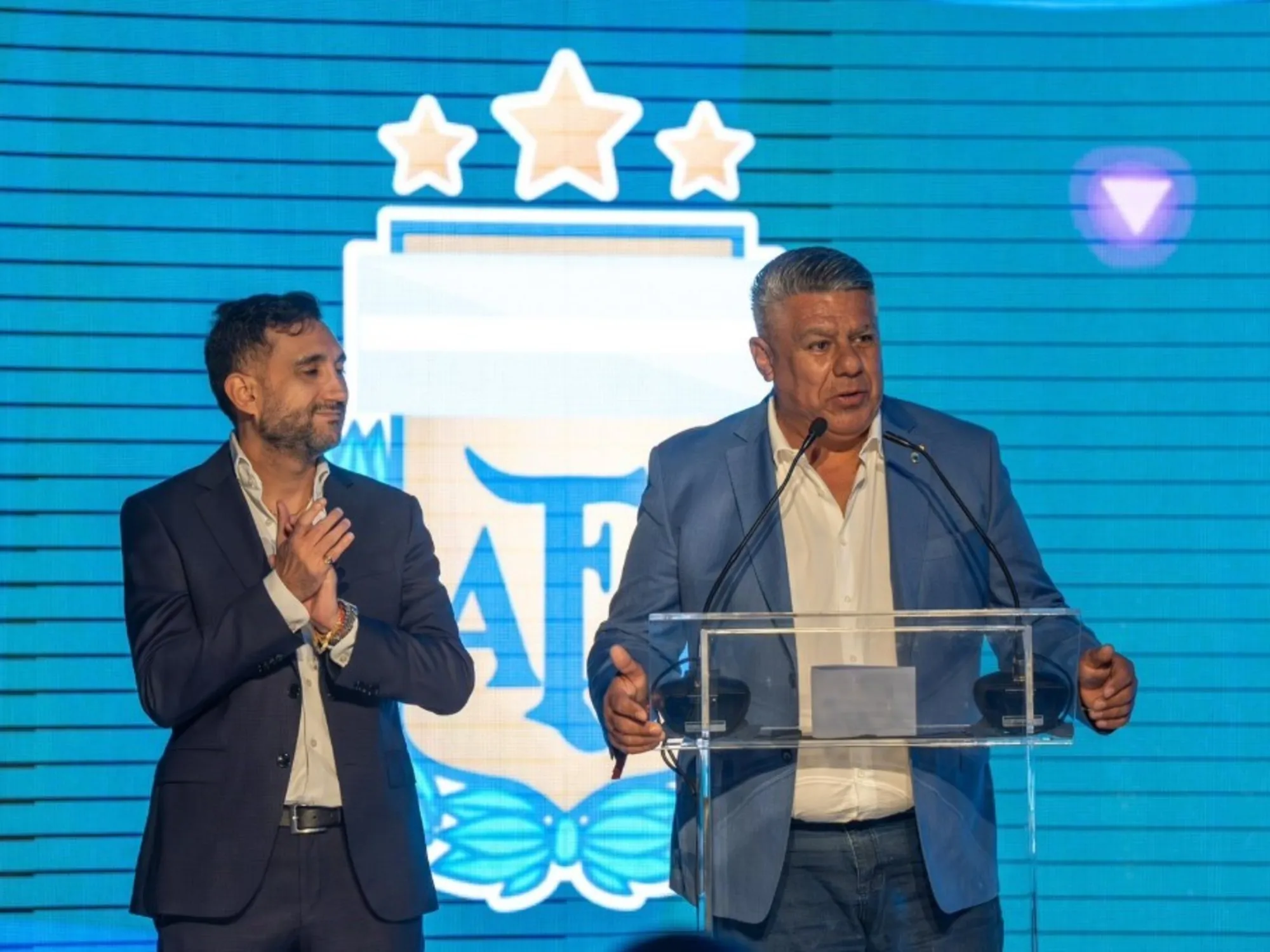 Investigación Judicial Revela Maniobras Financieras en el Mercado del Dólar Blue