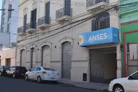 Movilización de Docentes Bonaerenses hacia ANSES por Deuda Jubilatoria