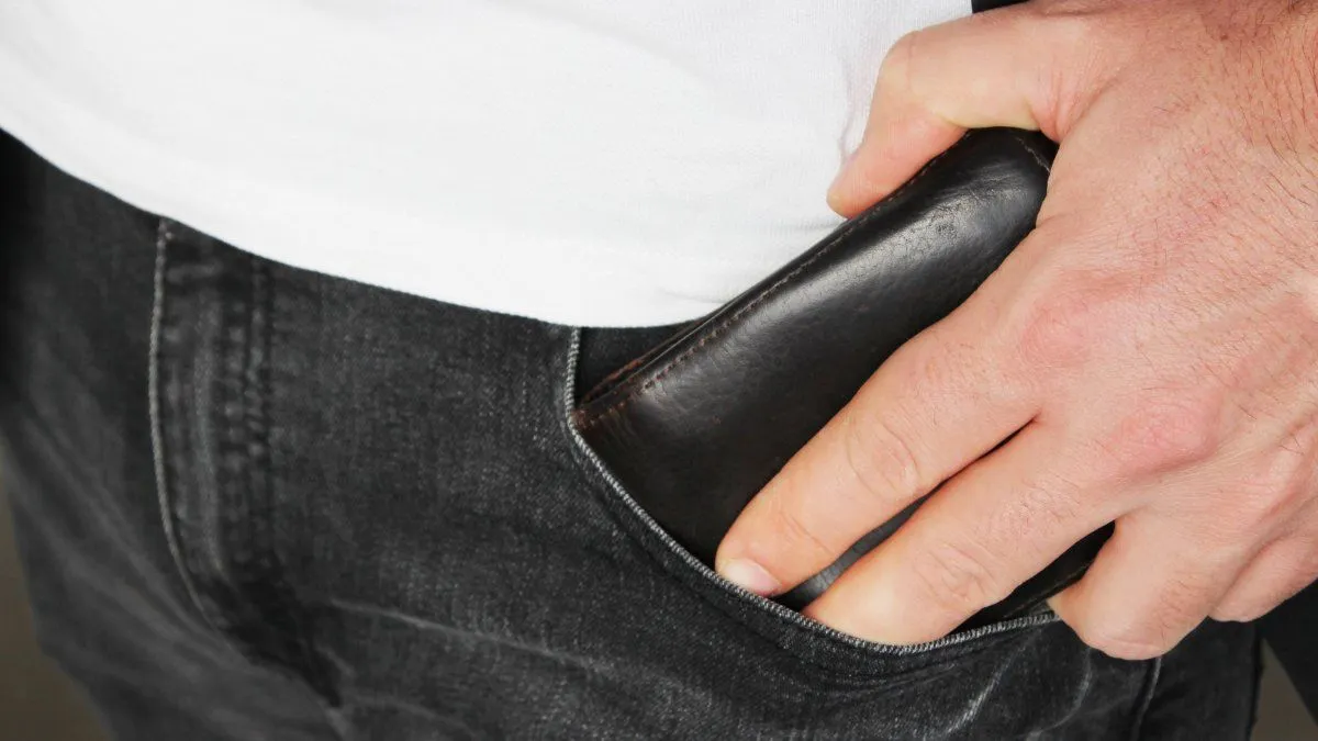 Análisis de la Caída Salarial en Febrero: Brechas entre Sectores y Perspectivas de Recuperación