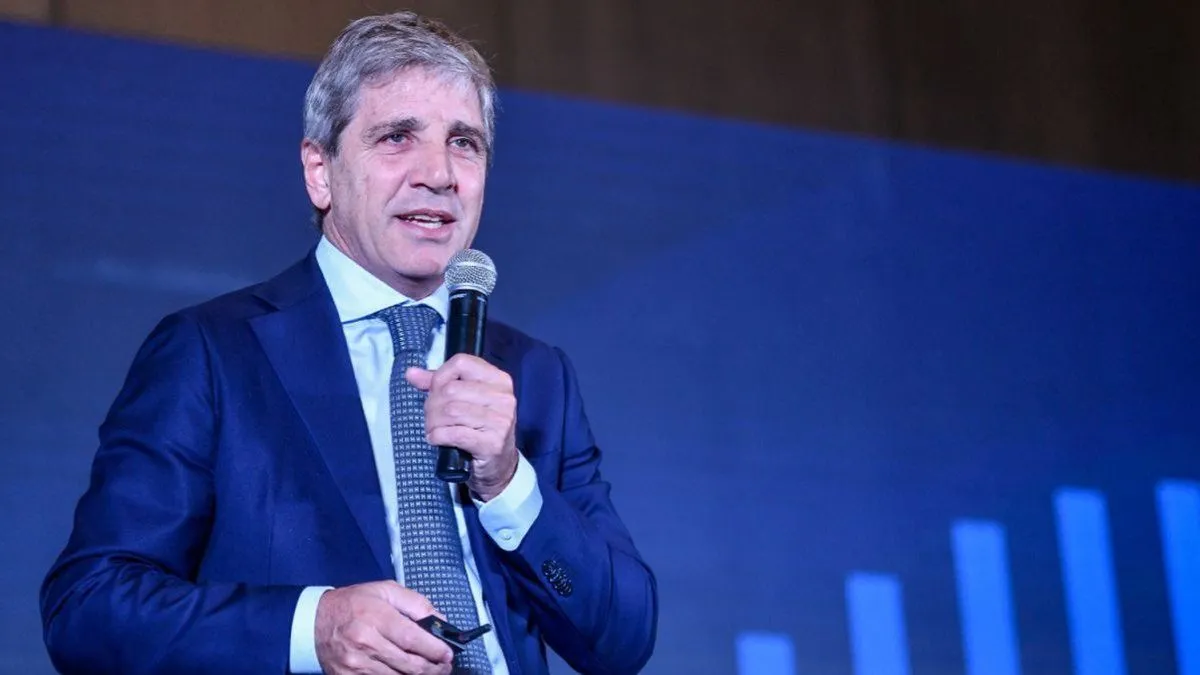 Proyecciones de Inflación: Luis Caputo Anticipa un Aumento Superior al 3% en Marzo