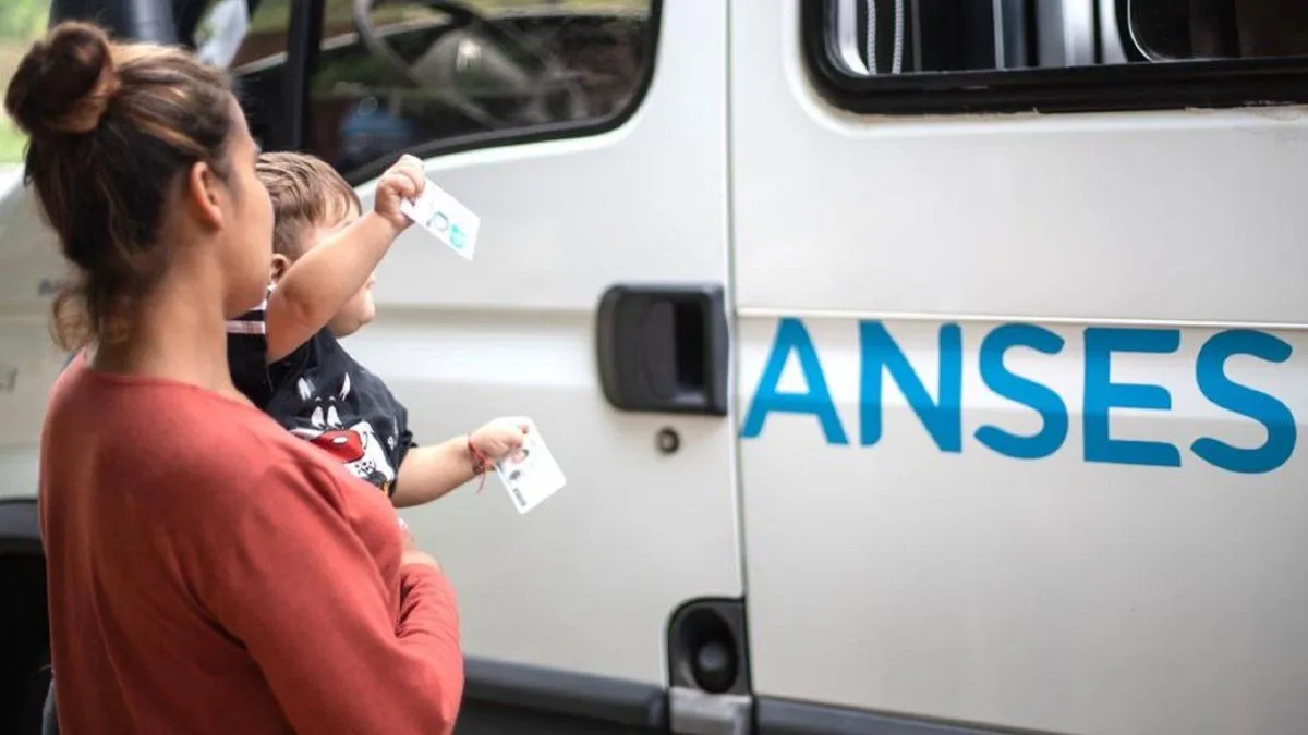 Calendario de Pagos de la AUH en Abril: Requisitos y Riesgos de Pérdida del Beneficio