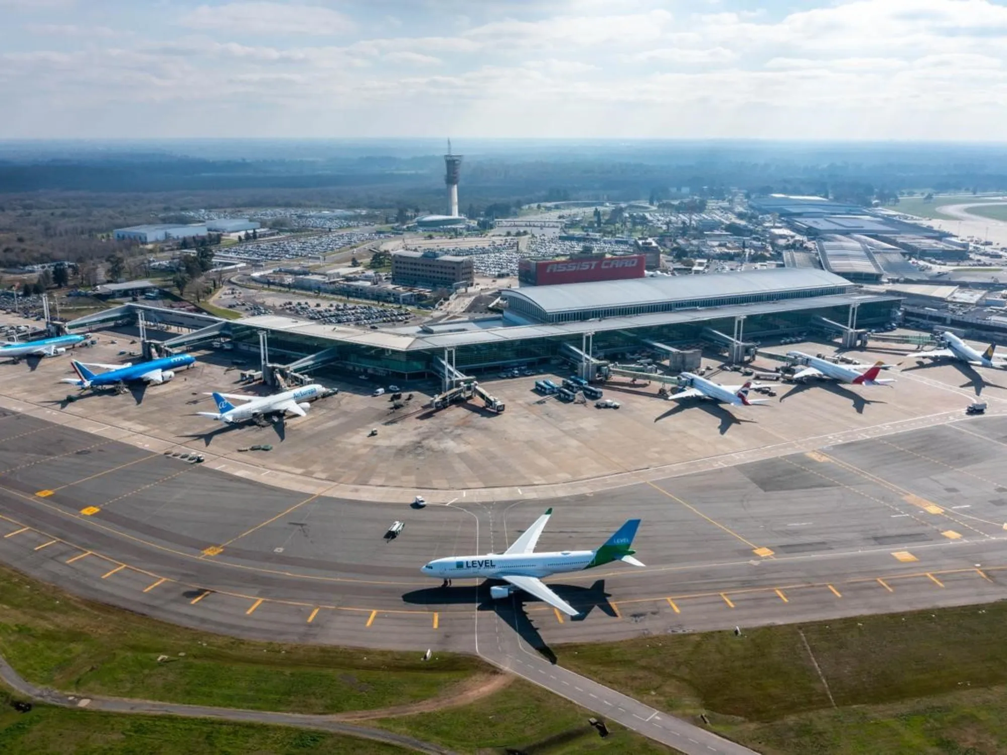 Impacto del Cierre Temporal de la Pista de Ezeiza en los Vuelos Internacionales